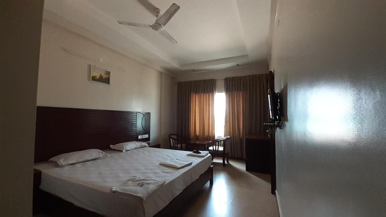 Hotel Balaji Inn タンジャーヴール エクステリア 写真