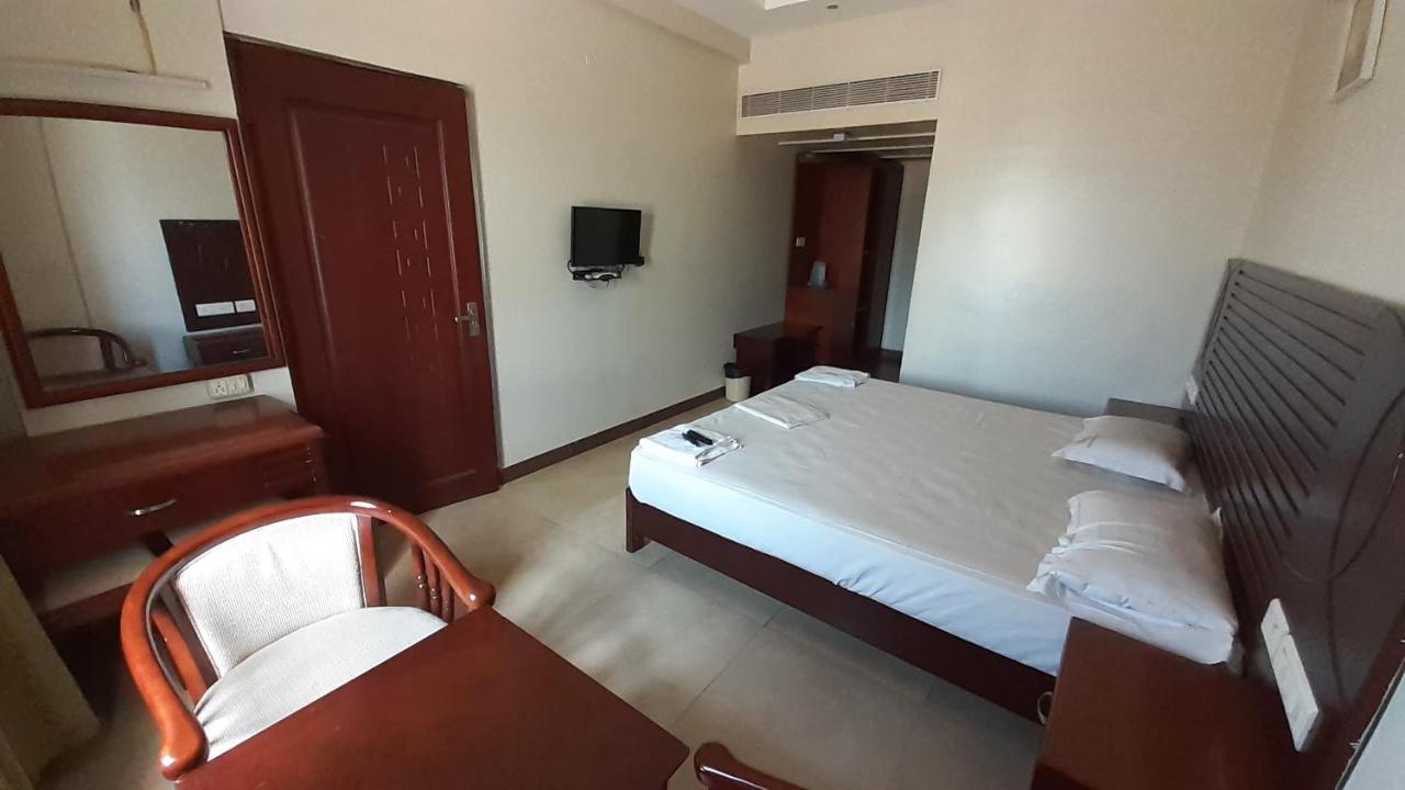 Hotel Balaji Inn タンジャーヴール エクステリア 写真